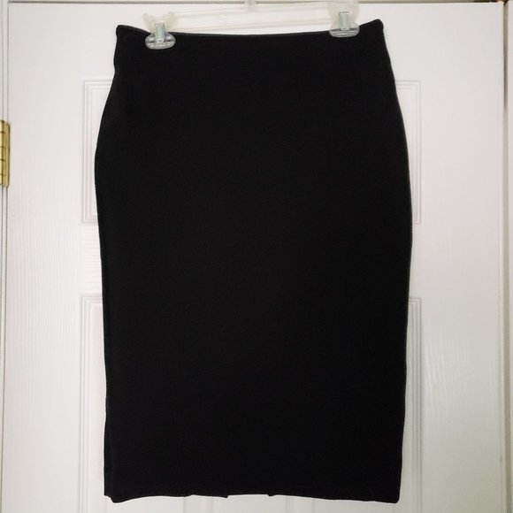 White House Black Market Dresses & Skirts - White House Black Market 25” Pencil Skirt, Size 8